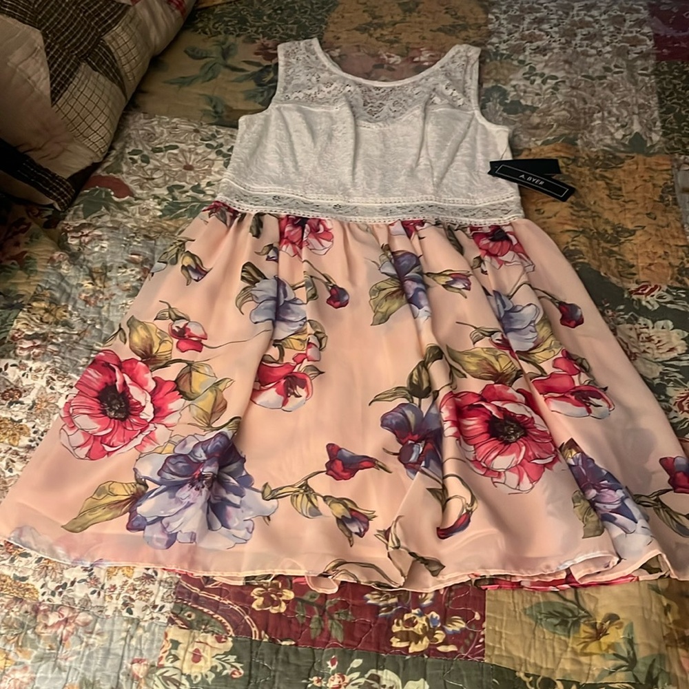 Women’s dress